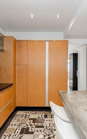 Apartamento para alugar com 164m², 3 quartos e 2 vagas Apartamento para alugar com 164m², 3 quartos e 2 vagasCozinha