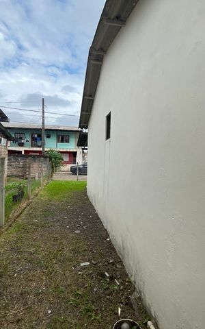 Casa à venda com 54m², 2 quartos e sem vaga