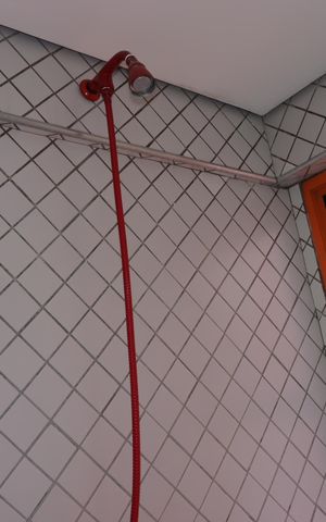 Apartamento à venda com 175m², 2 quartos e 2 vagasBanheiro da Suíte 2 - Chuveiro