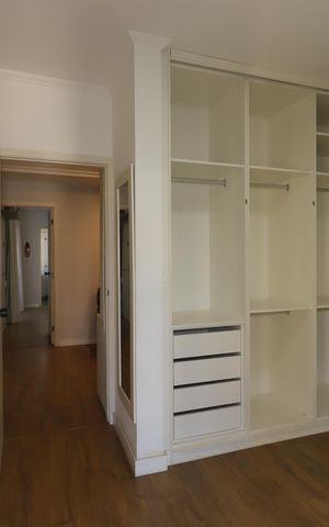 Apartamento à venda com 175m², 2 quartos e 2 vagasCloset