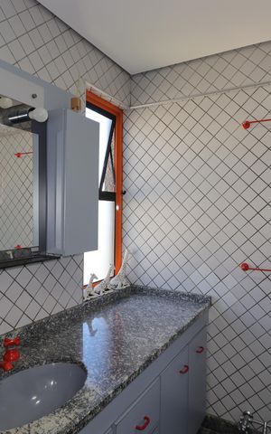 Apartamento à venda com 175m², 2 quartos e 2 vagasBanheiro da Suíte 2
