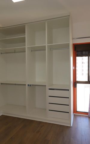 Apartamento à venda com 175m², 2 quartos e 2 vagasCloset