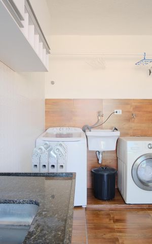 Casa de condomínio à venda com 147m², 3 quartos e 2 vagasÁrea de Serviço