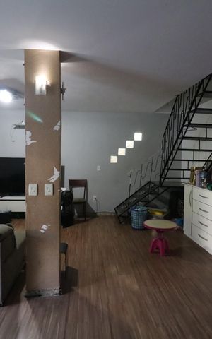 Casa de condomínio à venda com 90m², 3 quartos e 2 vagasSala