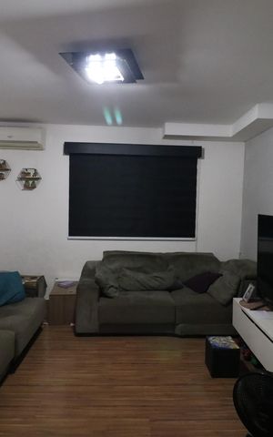 Casa de condomínio à venda com 90m², 3 quartos e 2 vagasSala