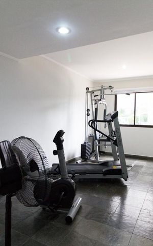 Apartamento à venda com 163m², 3 quartos e 2 vagas Apartamento à venda com 163m², 3 quartos e 2 vagasÁrea comum - Academia