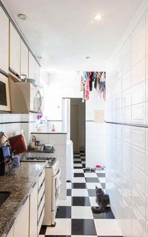 Apartamento à venda com 85m², 2 quartos e 2 vagasCozinha