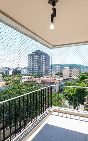 Apartamento à venda com 85m², 2 quartos e 2 vagasVaranda da Sala