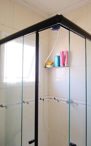 Casa de condomínio à venda com 119m², 2 quartos e 2 vagasBanheiro da Suíte 1