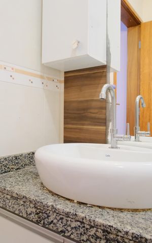 Casa de condomínio à venda com 119m², 2 quartos e 2 vagasBanheiro da Suíte 2