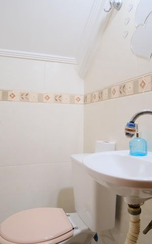 Casa de condomínio à venda com 119m², 2 quartos e 2 vagasLavabo