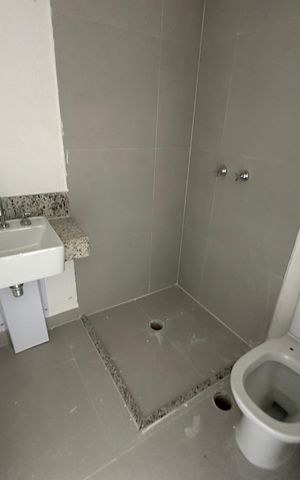 Apartamento à venda com 112m², 3 quartos e 3 vagasBanheiro da Suíte 1