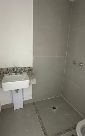Apartamento à venda com 112m², 3 quartos e 3 vagasBanheiro da Suíte 1