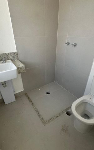 Apartamento à venda com 112m², 3 quartos e 3 vagasBanheiro da Suíte 2