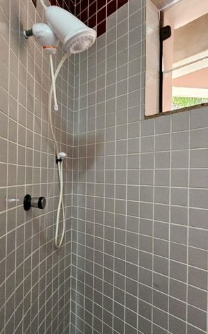 Casa à venda com 350m², 4 quartos e 6 vagas Casa à venda com 350m², 4 quartos e 6 vagasBanheiro
