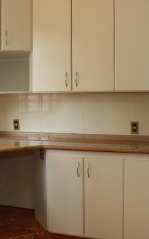 Casa à venda com 350m², 4 quartos e 6 vagas Casa à venda com 350m², 4 quartos e 6 vagasCozinha