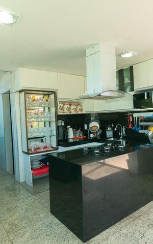Apartamento à venda com 249m², 4 quartos e 2 vagas
