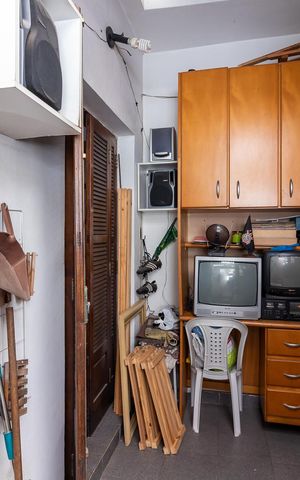 Casa à venda com 95m², 3 quartos e sem vagaEscritório