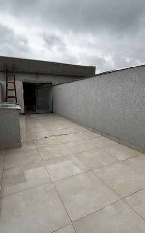 Casa à venda com 160m², 3 quartos e 2 vagas Casa à venda com 160m², 3 quartos e 2 vagasÁrea externa