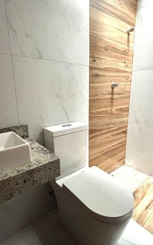 Casa à venda com 160m², 3 quartos e 2 vagas Casa à venda com 160m², 3 quartos e 2 vagasBanheiro