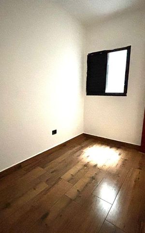 Casa à venda com 160m², 3 quartos e 2 vagas Casa à venda com 160m², 3 quartos e 2 vagasQuarto