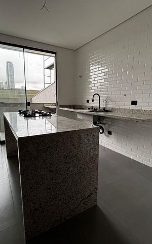Casa à venda com 160m², 3 quartos e 2 vagas Casa à venda com 160m², 3 quartos e 2 vagasCozinha