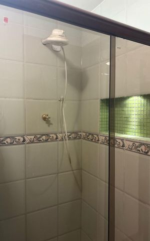 Apartamento para alugar com 80m², 2 quartos e 1 vaga Apartamento para alugar com 80m², 2 quartos e 1 vagaBanheiro