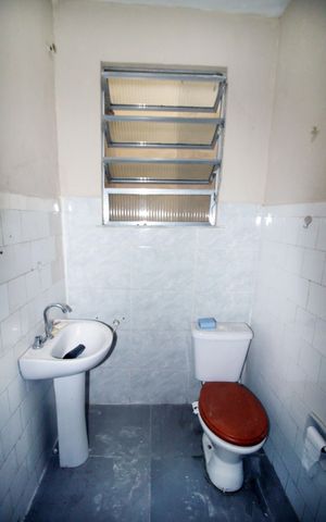Casa para alugar com 58m², 1 quarto e sem vagaBanheiro