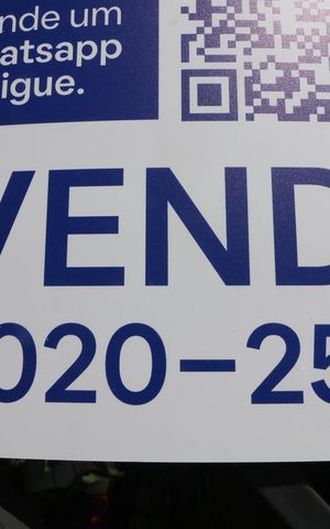 Casa à venda com 158m², 3 quartos e 2 vagasFachada