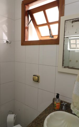 Casa à venda com 158m², 3 quartos e 2 vagasBanheiro da Suíte