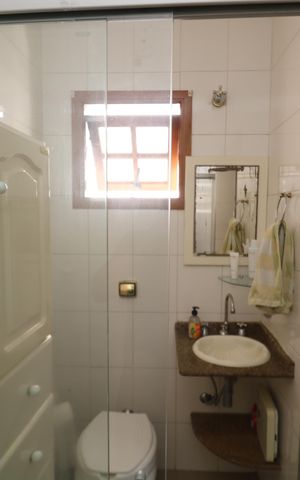 Casa à venda com 158m², 3 quartos e 2 vagasBanheiro da Suíte