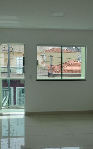 Casa para alugar com 130m², 3 quartos e 2 vagasSala