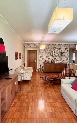 Apartamento à venda com 155m², 3 quartos e 1 vaga Apartamento à venda com 155m², 3 quartos e 1 vagaSala