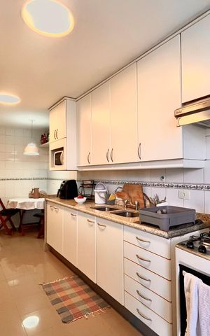 Apartamento à venda com 155m², 3 quartos e 1 vaga Apartamento à venda com 155m², 3 quartos e 1 vagaCozinha