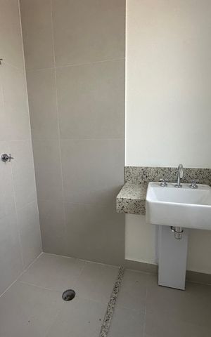 Apartamento à venda com 86m², 3 quartos e 2 vagas Apartamento à venda com 86m², 3 quartos e 2 vagasBanheiro da Suíte 2