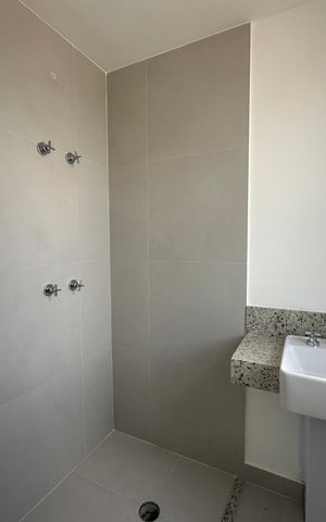 Apartamento à venda com 86m², 3 quartos e 2 vagas Apartamento à venda com 86m², 3 quartos e 2 vagasBanheiro da Suíte 2