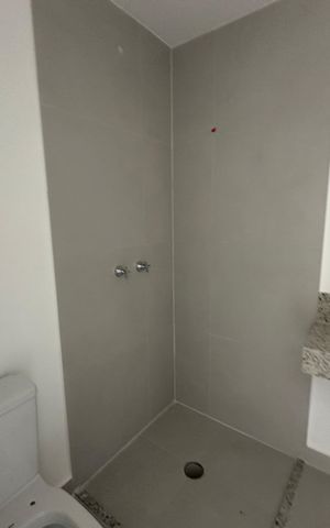 Apartamento à venda com 86m², 3 quartos e 2 vagas Apartamento à venda com 86m², 3 quartos e 2 vagasBanheiro da Suíte 1