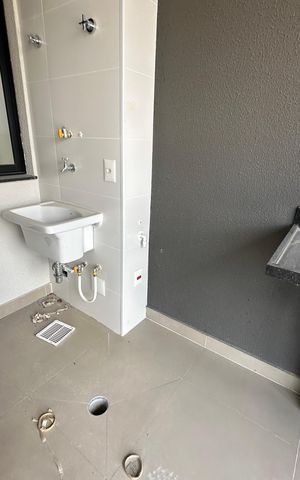 Apartamento à venda com 86m², 3 quartos e 2 vagas Apartamento à venda com 86m², 3 quartos e 2 vagasÁrea de Serviço