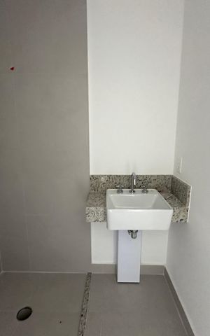 Apartamento à venda com 86m², 3 quartos e 2 vagas Apartamento à venda com 86m², 3 quartos e 2 vagasBanheiro da Suíte 1