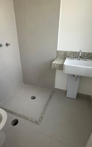 Apartamento à venda com 86m², 3 quartos e 2 vagas Apartamento à venda com 86m², 3 quartos e 2 vagasBanheiro da Suíte 2
