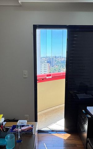 Apartamento para alugar com 216m², 4 quartos e 4 vagas Apartamento para alugar com 216m², 4 quartos e 4 vagasQuarto 1