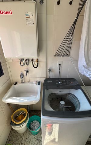 Apartamento para alugar com 216m², 4 quartos e 4 vagas Apartamento para alugar com 216m², 4 quartos e 4 vagasÁrea de Serviço