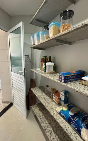 Apartamento para alugar com 216m², 4 quartos e 4 vagas Apartamento para alugar com 216m², 4 quartos e 4 vagasÁrea de Serviço - Despensa