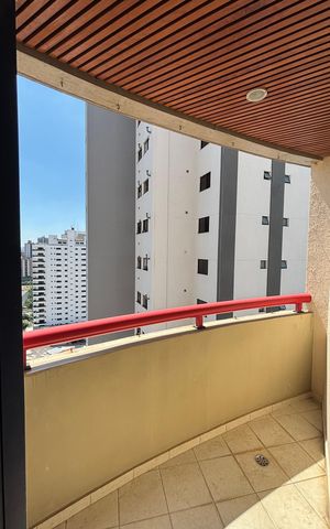 Apartamento para alugar com 216m², 4 quartos e 4 vagas Apartamento para alugar com 216m², 4 quartos e 4 vagasSuíte 2 Varanda