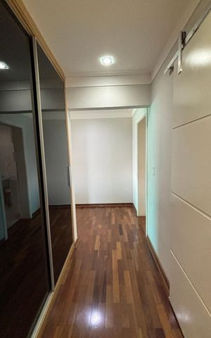 Apartamento para alugar com 216m², 4 quartos e 4 vagas Apartamento para alugar com 216m², 4 quartos e 4 vagasCorredor