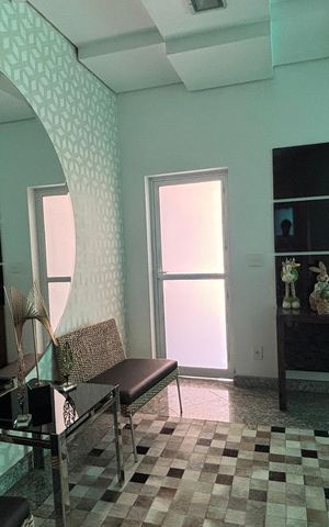 Apartamento para alugar com 216m², 4 quartos e 4 vagas Apartamento para alugar com 216m², 4 quartos e 4 vagasHall