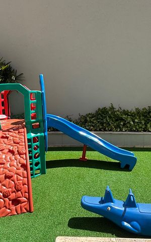 Apartamento para alugar com 216m², 4 quartos e 4 vagas Apartamento para alugar com 216m², 4 quartos e 4 vagasPlayground