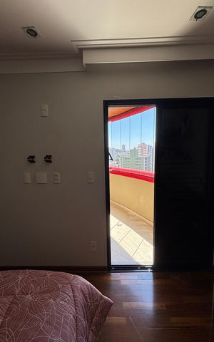Apartamento para alugar com 216m², 4 quartos e 4 vagas Apartamento para alugar com 216m², 4 quartos e 4 vagasQuarto 2