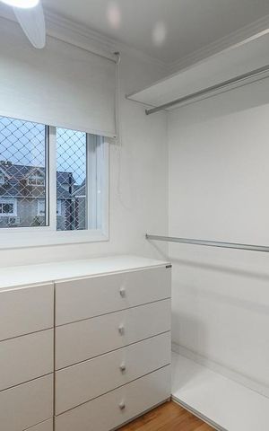 Casa de condomínio à venda com 194m², 3 quartos e 2 vagasCloset