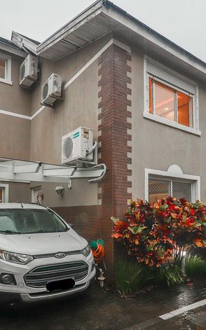 Casa de condomínio à venda com 194m², 3 quartos e 2 vagasFachada
